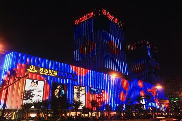 萬(wàn)達(dá)進(jìn)入影視行業(yè)“深水區(qū)”，王健林如何避過(guò)冰山和暗礁