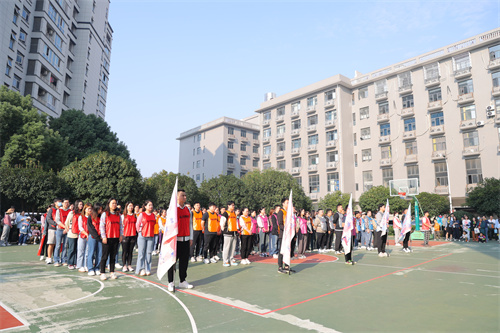 嗨戰(zhàn)！百捷火炬點(diǎn)燃熱烈永動(dòng)機(jī)